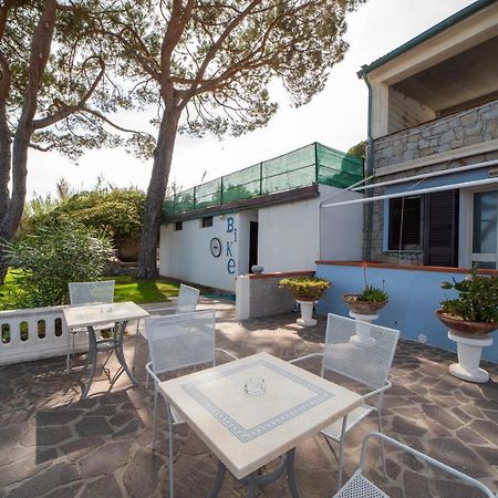 Hotel La Stella Seccheto Exterior photo