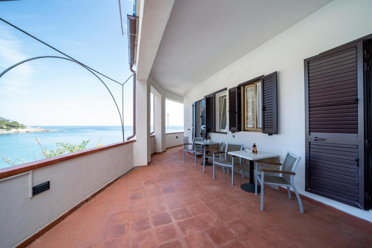 Hotel La Stella Seccheto Exterior photo