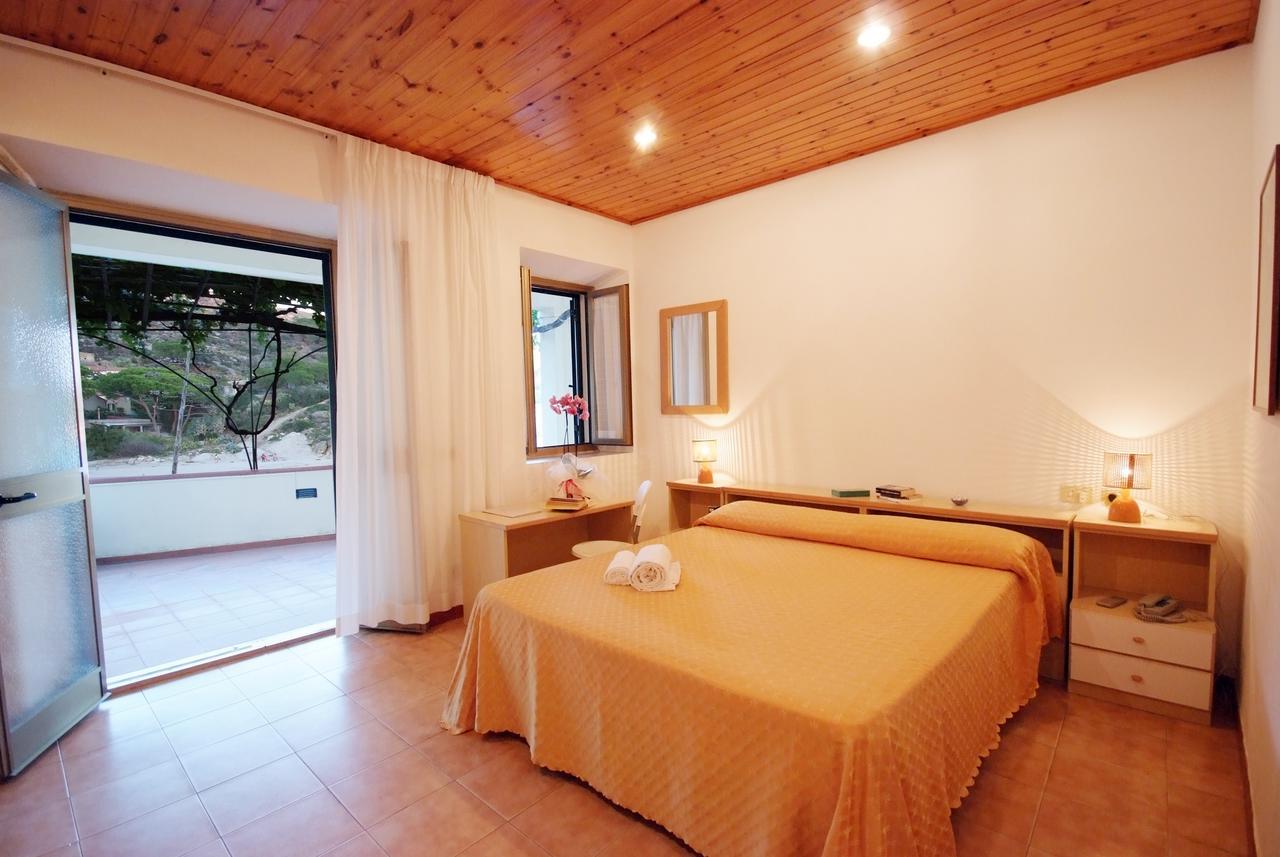 Hotel La Stella Seccheto Exterior photo