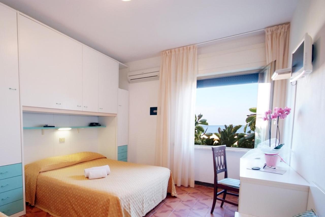 Hotel La Stella Seccheto Exterior photo